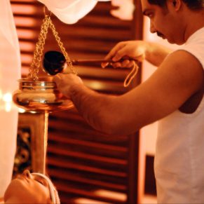 AYURVEDA ABHYANGAM